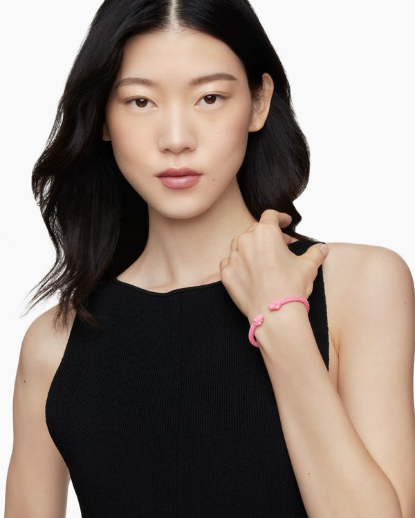 1976CD58-8B9A-F71D-C73D-5EEA69340277