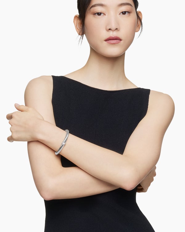 45D4283F-14E3-C857-458A-B38B8F64BC06