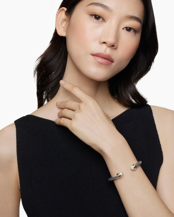 5FF99203-28D9-16F8-57A1-A94326A65DB5