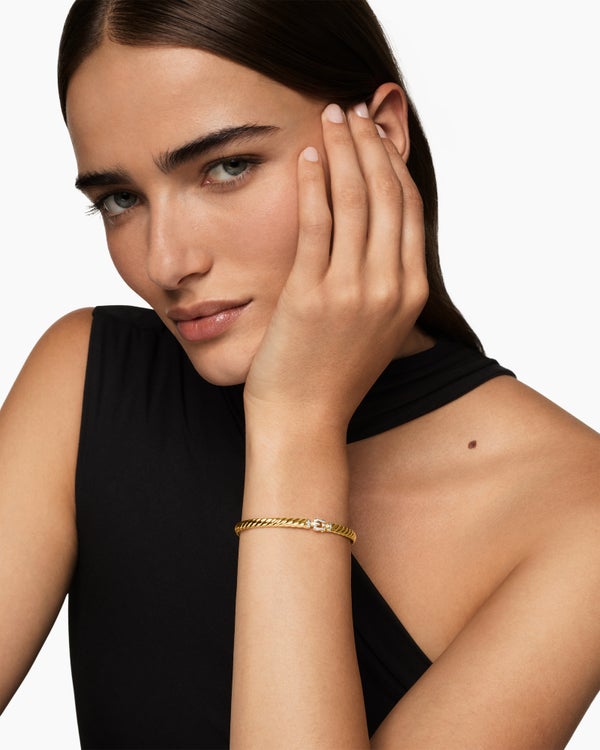 6F638D2C-70F7-5297-D688-F06586571CEB