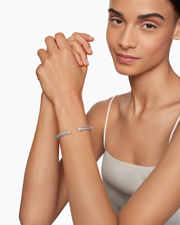 72B81ADC-7554-5C5D-6FAC-A9318169C155