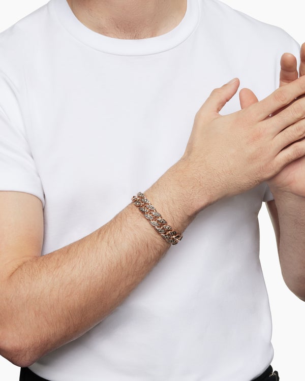 743A168D-1E39-3E25-71DD-5198707B7D7D