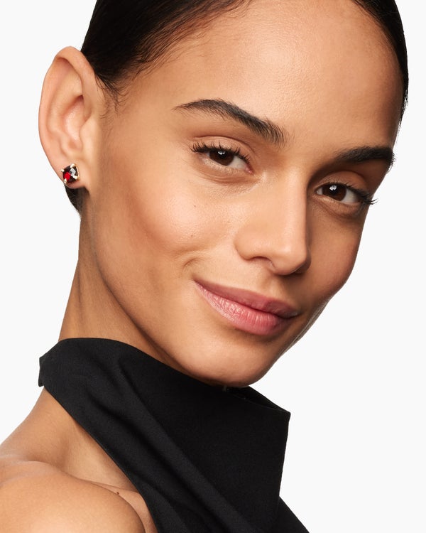 8D06C306-BEDE-8FE6-7A81-DAA75781F1AA