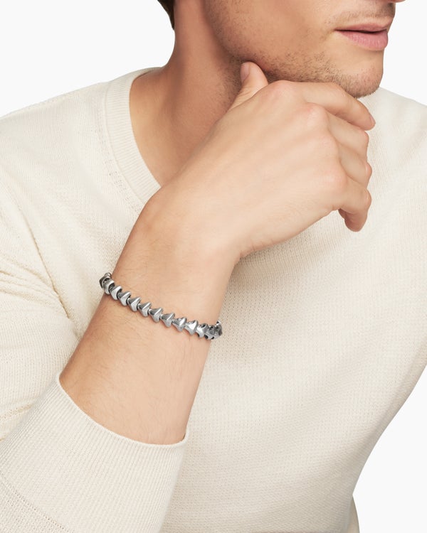 8F62D5CE-BBAB-8180-4F54-288697EFBCD6