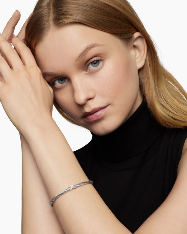 8FC9B669-4931-5FDF-92FC-6B5B6352758F