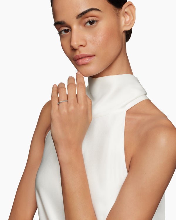 B59DB435-EB3F-5E27-51BC-0A65E08BAA77