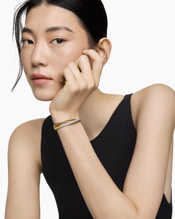 C9DEE9B6-828D-5D60-017B-8420D5B1A374