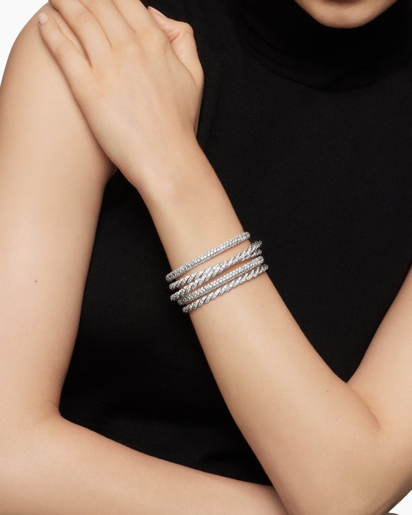 DD2C918D-FB64-8059-7576-32B5D2862388