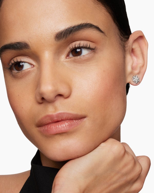 ED8805B7-6AA2-8791-C67A-6112182C36B4