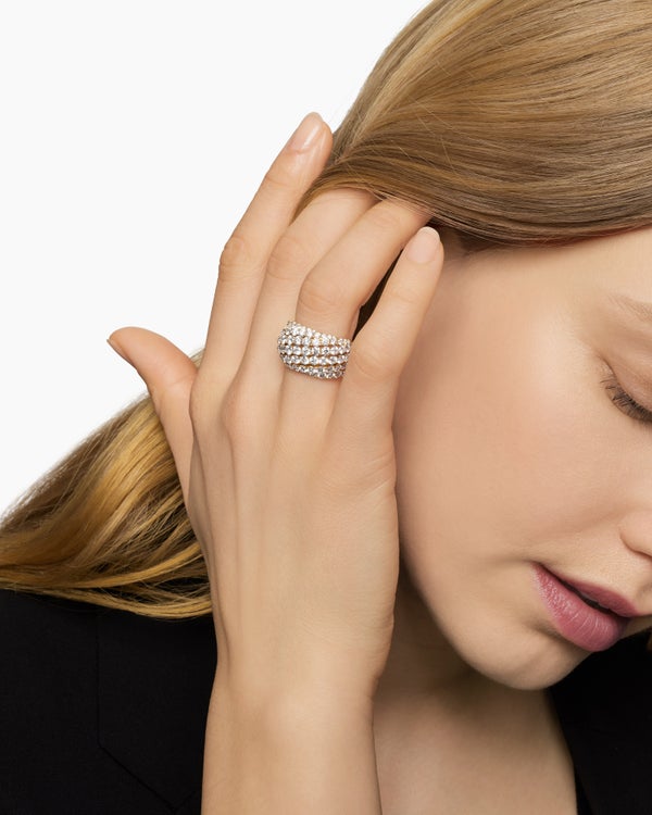 F1D8930F-2453-ED59-B752-49035E69F6ED