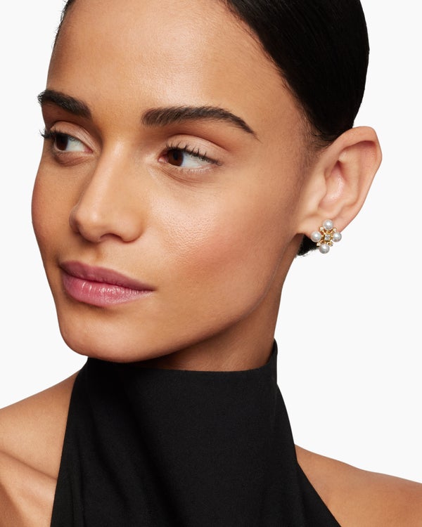 F27ABE43-2C12-8BB1-E7B2-047E2B700BE3