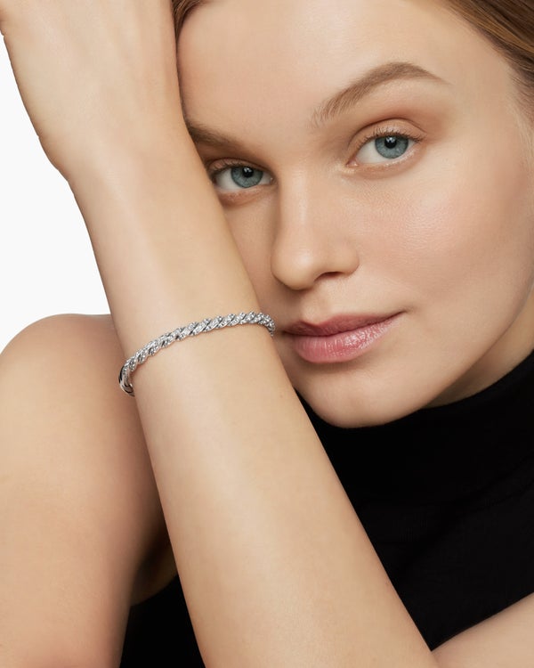 FA53E229-C8BB-939E-9FA6-9264D39C8F27